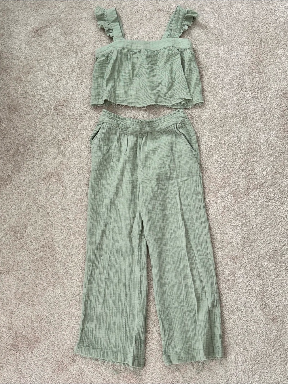 New In Sage Green Gauze Set